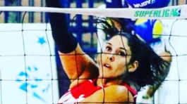 ALESSANDRA INSTRUTORA DE ESPORTES VOLEIBOL ROOSEVELT 1